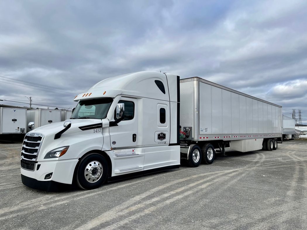 R.C. Transport white tractor and dry van trailer